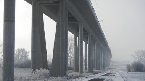 Semi-integrale Bahnbrücke bei Weimar