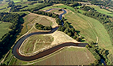 Luftbild eines mäandernden Flusses © NLWKN Niedersachsen